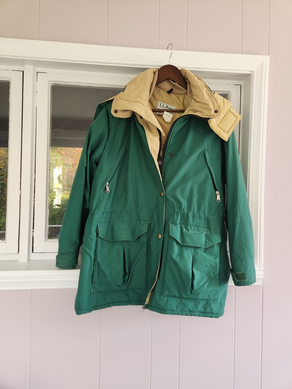 Vintage 90s L.L. Bean Green Parka Jacket with Beige Liner